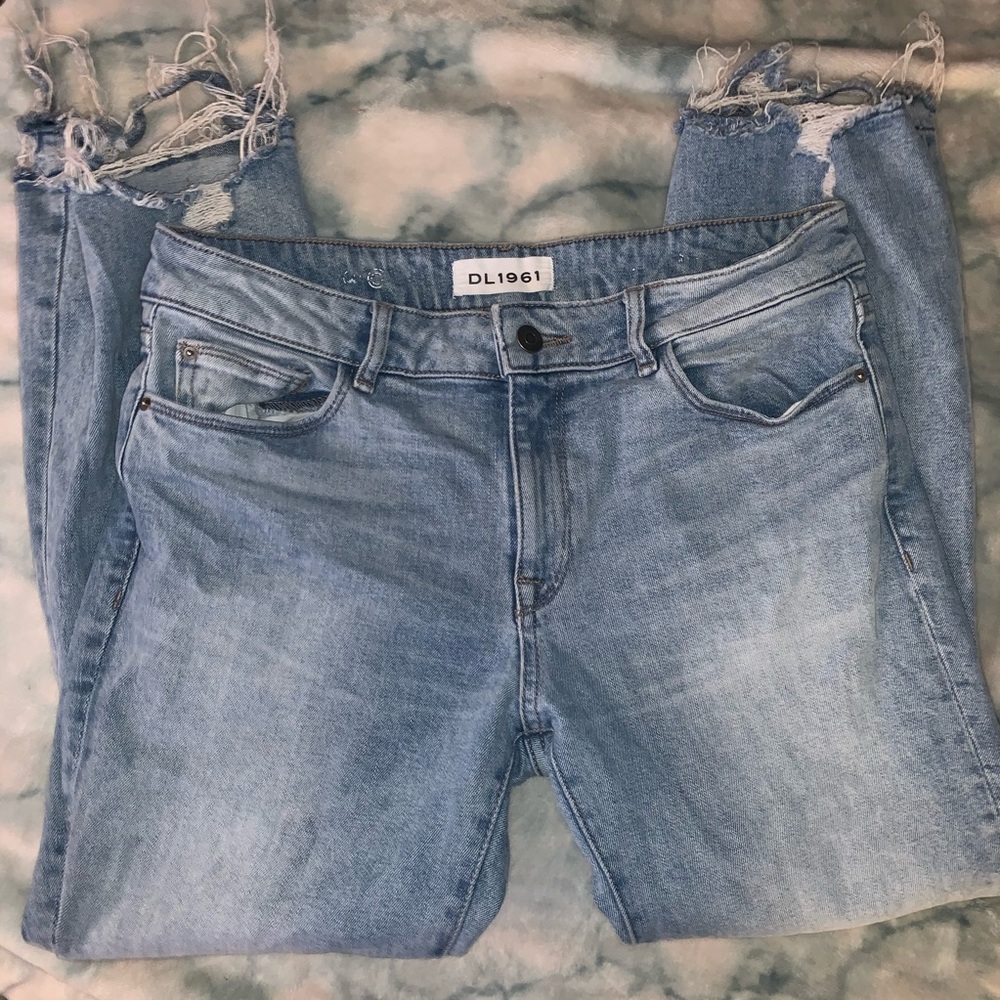 DL1961 Women’s Ankle Crop Denim Jean 8 30